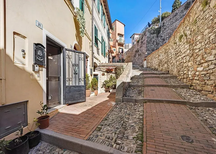 Domus Regina Elena * Sanremo